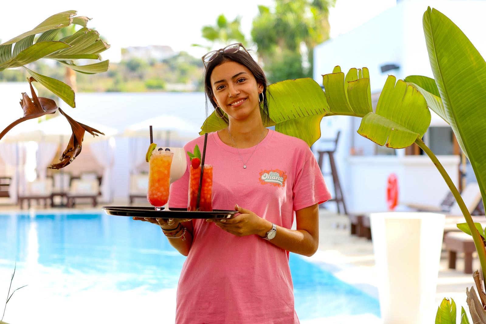 Bedrijfskleding bedrukken voor makelaars, restaurants en klusbedrijven aan de Costa Blanca